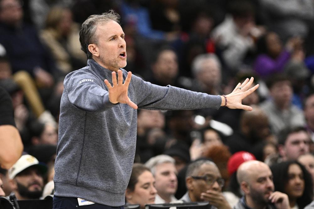 主场空场甚 主场空场甚