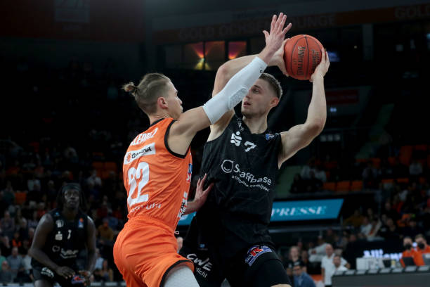 而当关键球 而当关键球